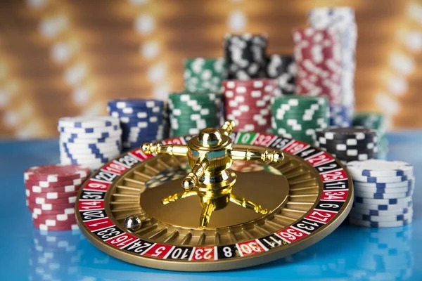 mpo777 heylink mobile app interface showing live casino tables and live football markets