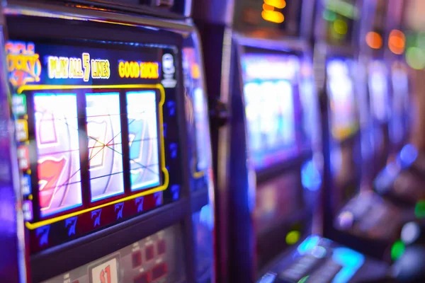 Hacksaw Gaming live dealer studio broadcast on mpo777 heylink platform